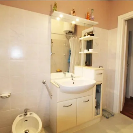 Apartament Mice Ottima Soluzione Per Il Centro E La Svizzera *